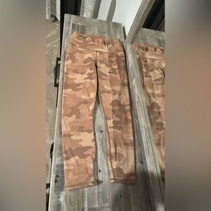Fabletics, storm camp, size small. Only worn once!
